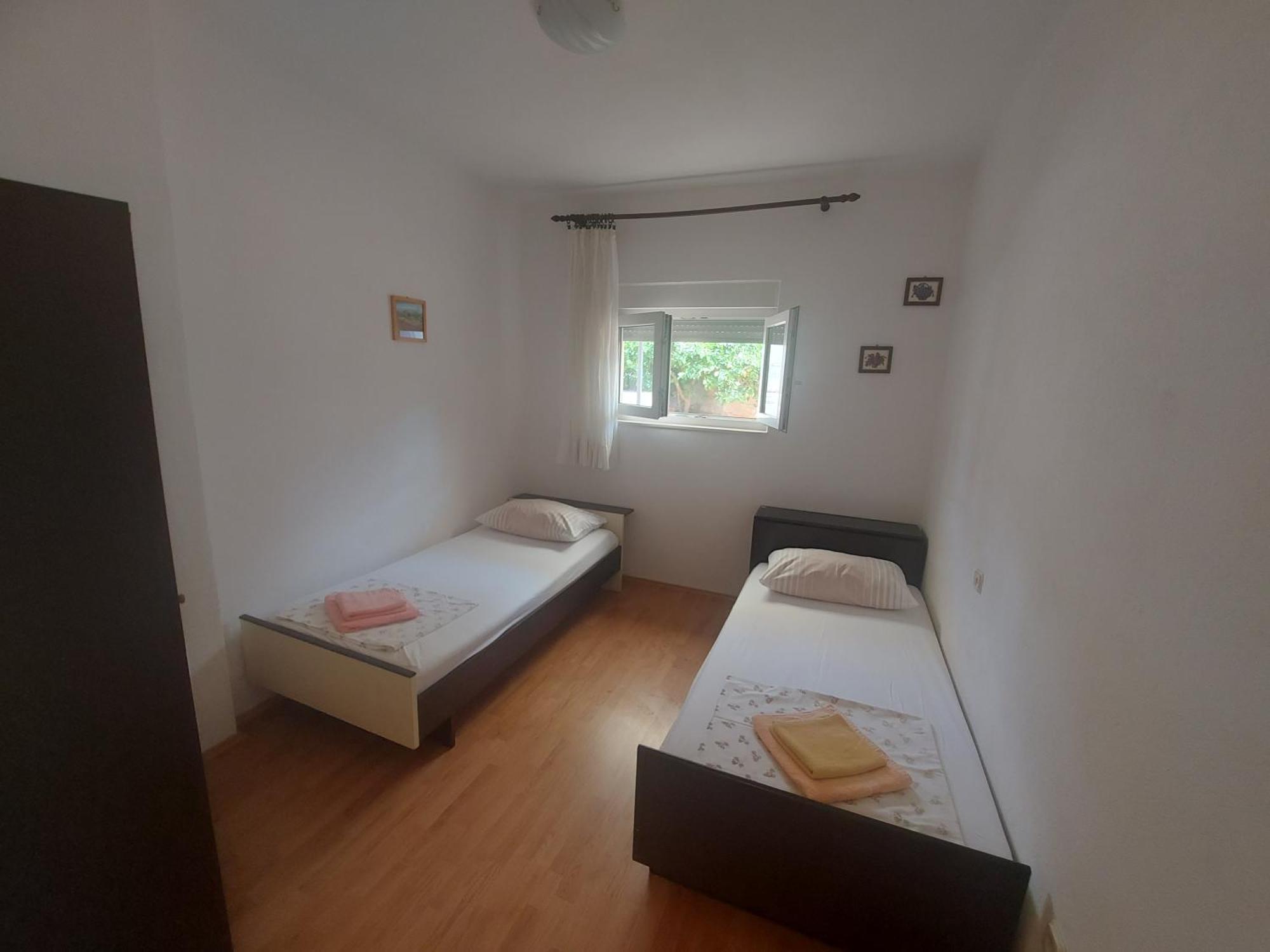 Apartments Pisac Ražanj Buitenkant foto