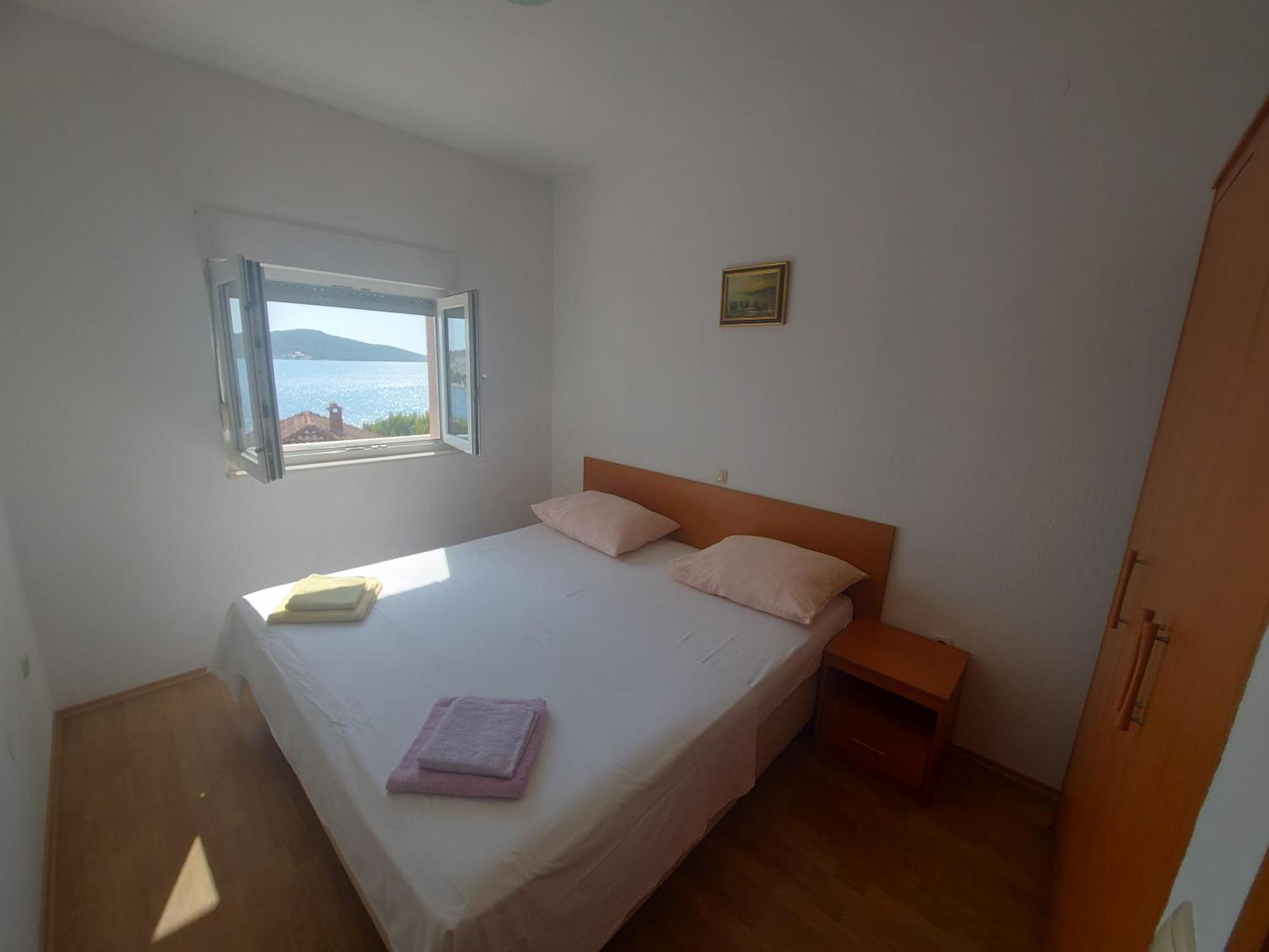Apartments Pisac Ražanj Buitenkant foto