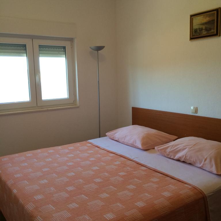 Apartments Pisac Ražanj Kamer foto